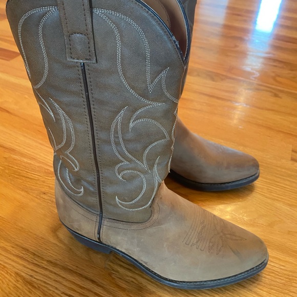 Men’s Brown Cowboy Boots - Size 9.5 - Picture 2 of 5